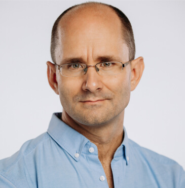 Headshot of Miklos Kovacs.