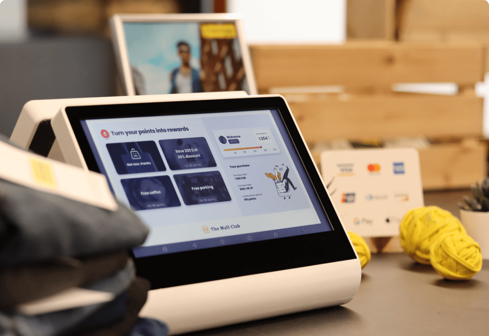 Coalition loyalty program example -Cross-brand reward collection and redemption.