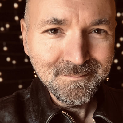 Headshot of Angelo Valentino