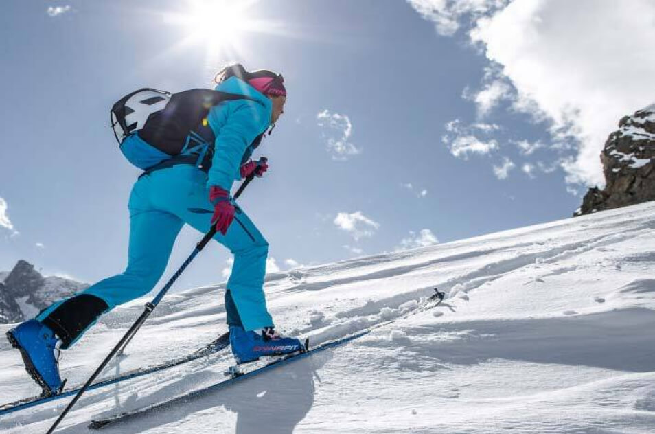 Listing image for Bergzeit.