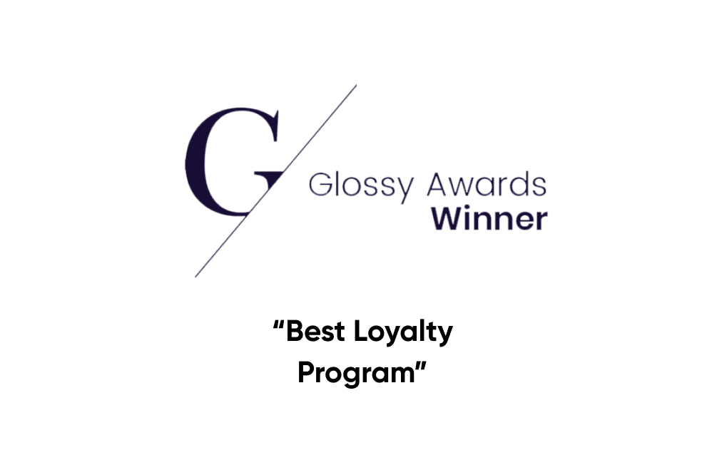 Badge for the winner of the Glossy Awards.