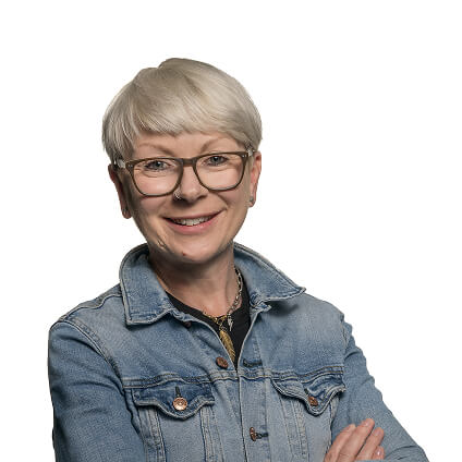 Headshot of Lucy Halley