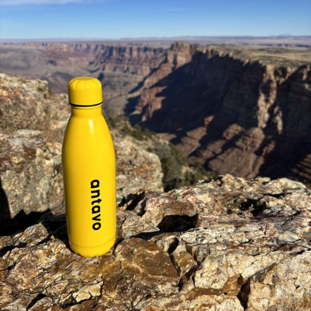 🏜️ Taking in the impressive views of the Grand Canyon with the trusty Antavo travel mug! 

Sometimes, you need to disconnect and immerse yourself in nature's wonders. 

#Antavo #Antavotravelmug #Antavoaroundtheworld #Antavoeverywhere